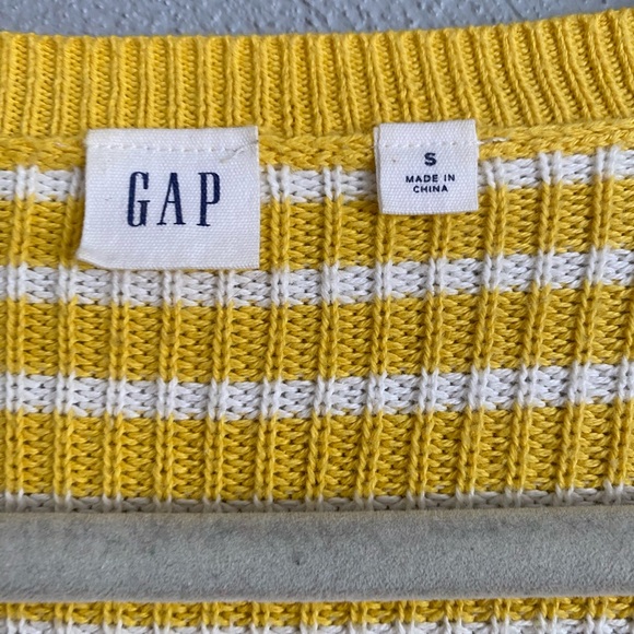 GAP Womens Sweater Size Small V-Neck Pullover Stripe Knit Yellow White - Picture 3 of 9